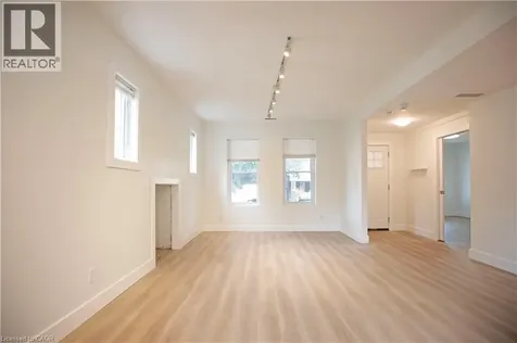 49 Fairleigh Avenue South Hamilton ON L8M 2K1