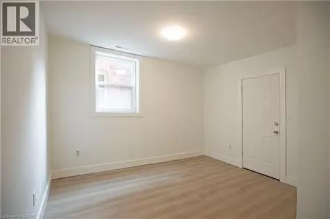 49 Fairleigh Avenue South Hamilton ON L8M 2K1