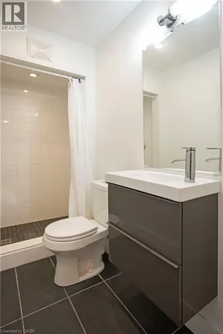 49 Fairleigh Avenue South Hamilton ON L8M 2K1