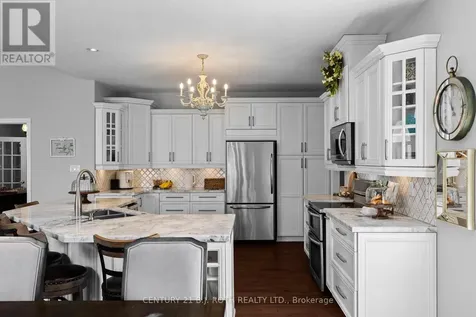 6 Hemlock Crescent Oro-medonte ON L0L 2L0
