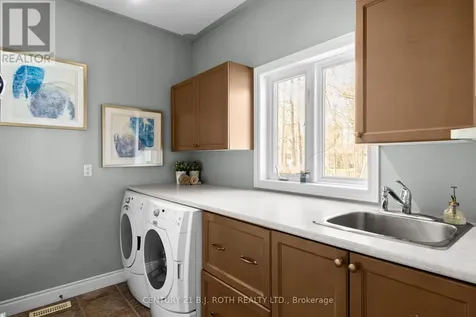 6 Hemlock Crescent Oro-medonte ON L0L 2L0