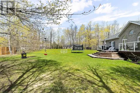 6 Hemlock Crescent Oro-medonte ON L0L 2L0