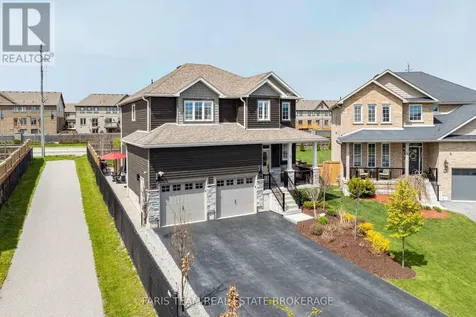 37 Lockerbie Crescent Collingwood ON L9Y 0Y9