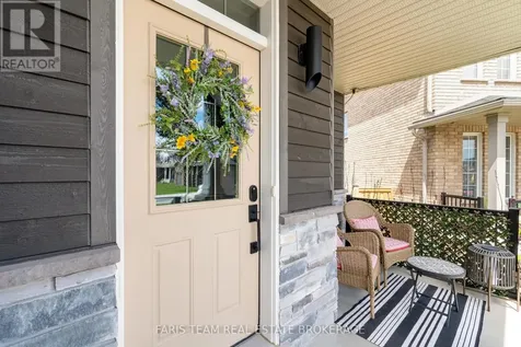 37 Lockerbie Crescent Collingwood ON L9Y 0Y9
