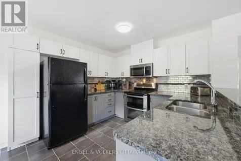 413 Montserrat Street Ottawa ON K2S 0L6