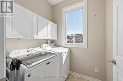 413 Montserrat Street Ottawa ON K2S 0L6