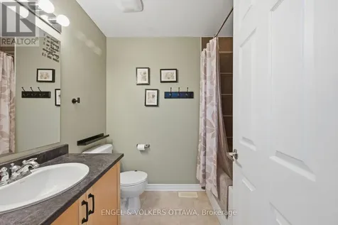 413 Montserrat Street Ottawa ON K2S 0L6