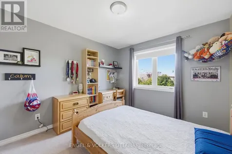 413 Montserrat Street Ottawa ON K2S 0L6