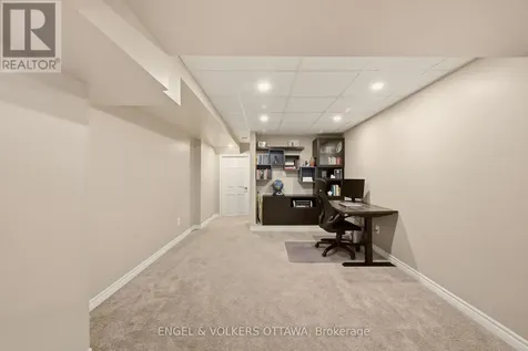 413 Montserrat Street Ottawa ON K2S 0L6