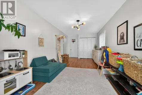 1081 Foley Avenue Ottawa ON K1G 2R4