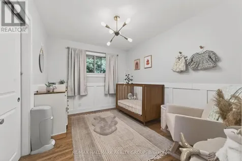 1081 Foley Avenue Ottawa ON K1G 2R4