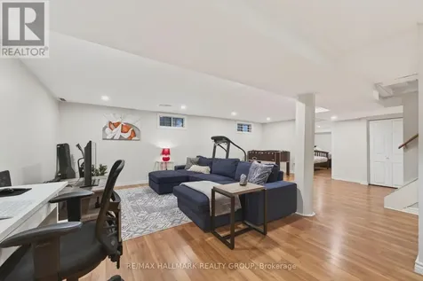 1081 Foley Avenue Ottawa ON K1G 2R4