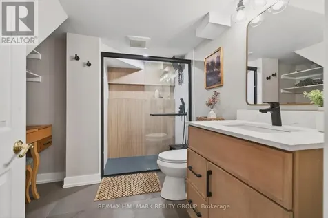 1081 Foley Avenue Ottawa ON K1G 2R4