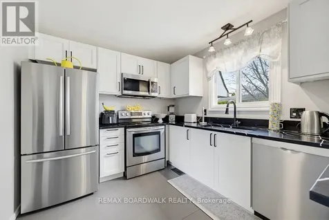 1703 Fieldstone Crescent Ottawa ON K1C 1R6