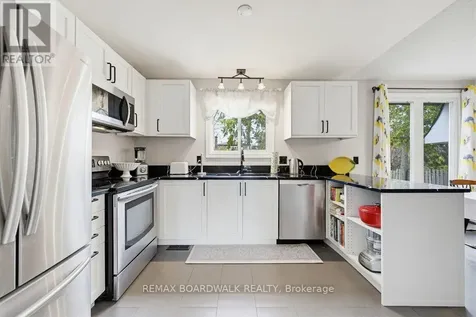 1703 Fieldstone Crescent Ottawa ON K1C 1R6