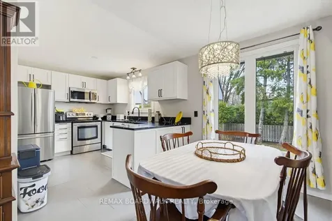 1703 Fieldstone Crescent Ottawa ON K1C 1R6