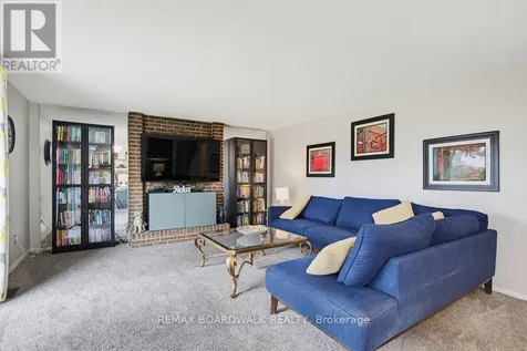 1703 Fieldstone Crescent Ottawa ON K1C 1R6