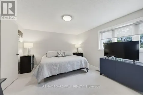 1703 Fieldstone Crescent Ottawa ON K1C 1R6