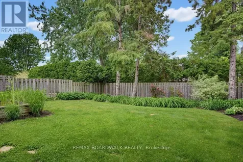 1703 Fieldstone Crescent Ottawa ON K1C 1R6