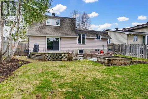 1703 Fieldstone Crescent Ottawa ON K1C 1R6