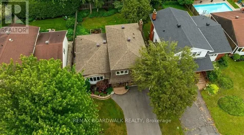 1703 Fieldstone Crescent Ottawa ON K1C 1R6