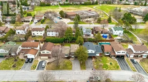 1703 Fieldstone Crescent Ottawa ON K1C 1R6
