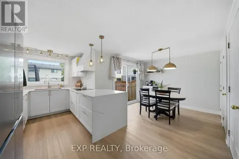 2333 Cotters Crescent Ottawa ON K1V 8Y7