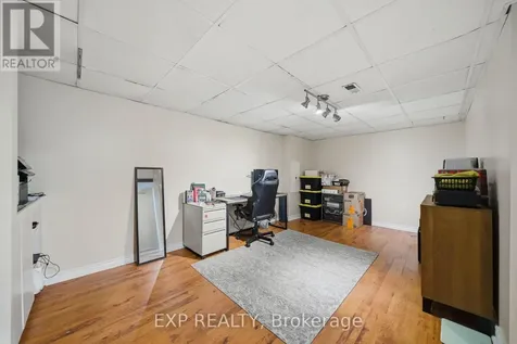 2333 Cotters Crescent Ottawa ON K1V 8Y7