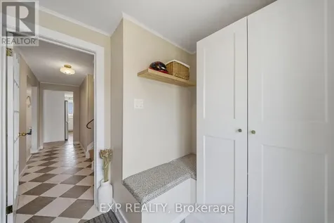 2333 Cotters Crescent Ottawa ON K1V 8Y7