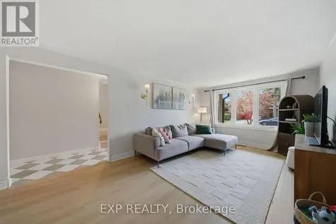 2333 Cotters Crescent Ottawa ON K1V 8Y7