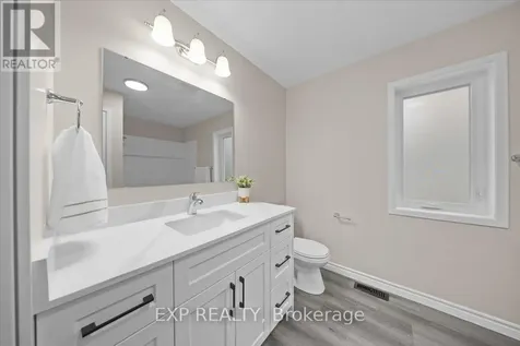 1083 Vista Tara Private Ottawa ON K4P 1C9