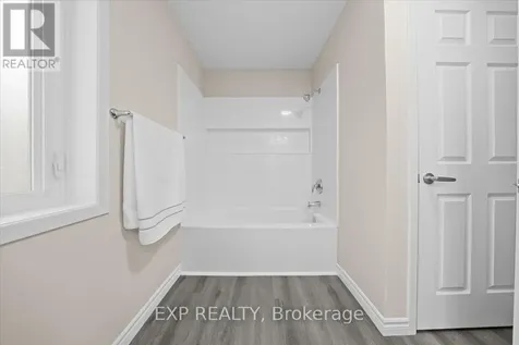 1083 Vista Tara Private Ottawa ON K4P 1C9