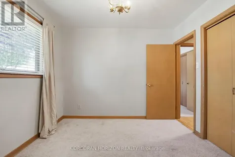 34 Yule Place Kitchener ON N2B 2J8
