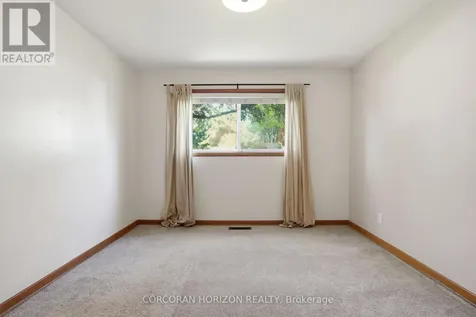 34 Yule Place Kitchener ON N2B 2J8