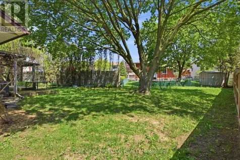 34 Yule Place Kitchener ON N2B 2J8
