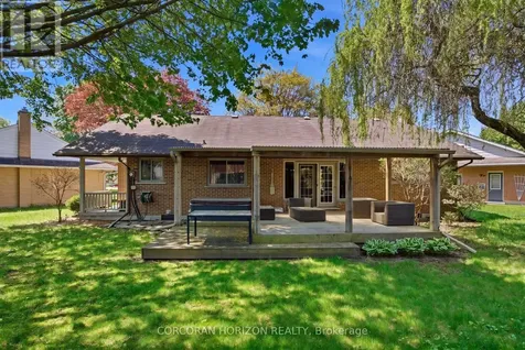 34 Yule Place Kitchener ON N2B 2J8