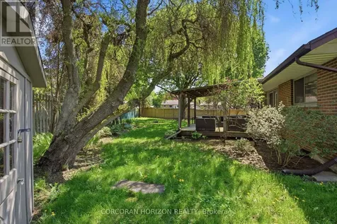 34 Yule Place Kitchener ON N2B 2J8