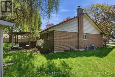 34 Yule Place Kitchener ON N2B 2J8