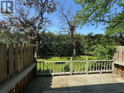 2649 Vine Court Windsor ON N8T 2X3