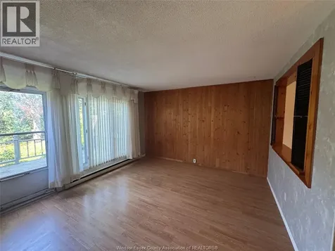 2649 Vine Court Windsor ON N8T 2X3