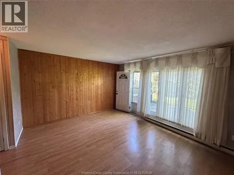 2649 Vine Court Windsor ON N8T 2X3