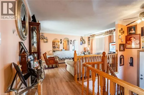 75 Hanover Place Hamilton ON L8K 5X7