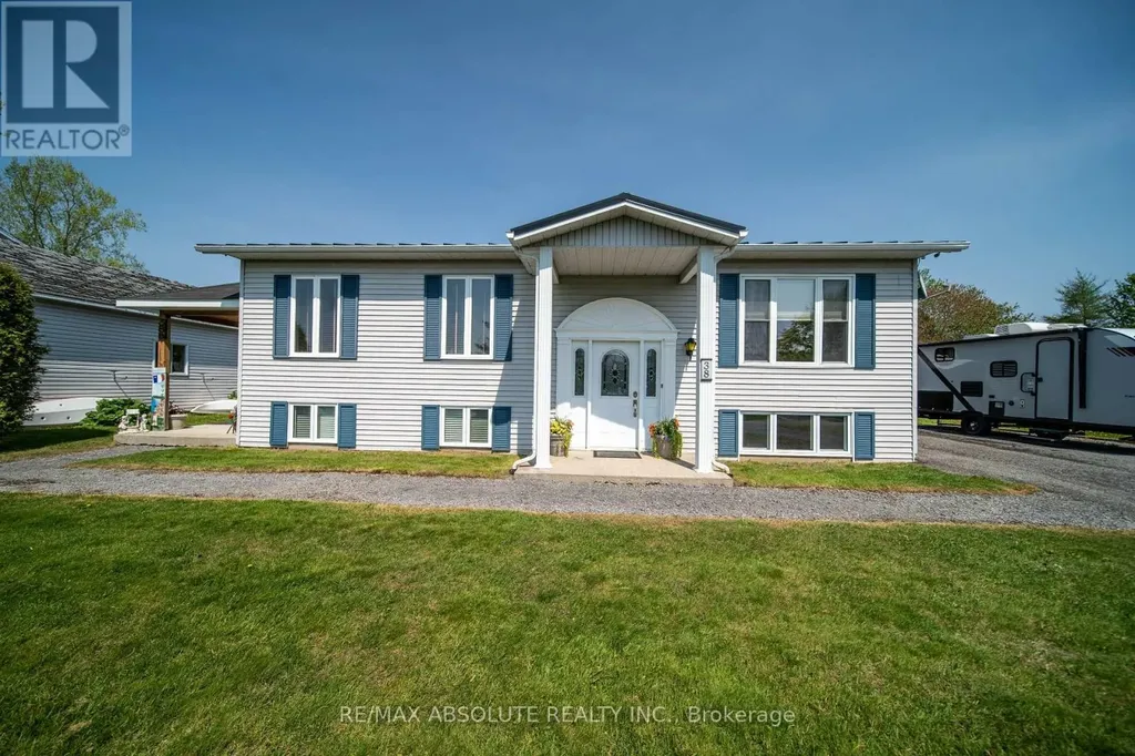 38 Duchesse Crescent Russell ON K0A 2M0