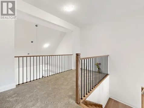 16 Vern Robertson Gate Uxbridge ON L9P 0R9