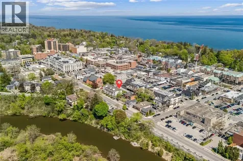 132 Dunn Street Oakville ON L6J 3E2