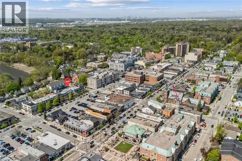 132 Dunn Street Oakville ON L6J 3E2