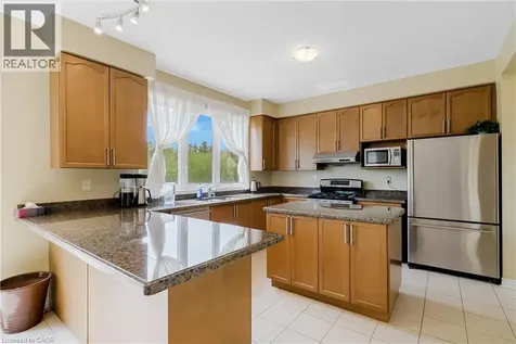 27 Glazebrook Crescent Cambridge ON N1T 2H7
