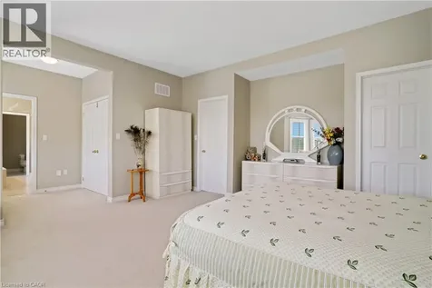 27 Glazebrook Crescent Cambridge ON N1T 2H7