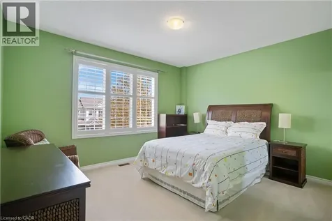 27 Glazebrook Crescent Cambridge ON N1T 2H7