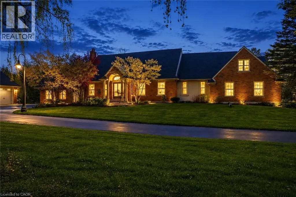 1670 Medad Springs Court Burlington ON L8P 0B7